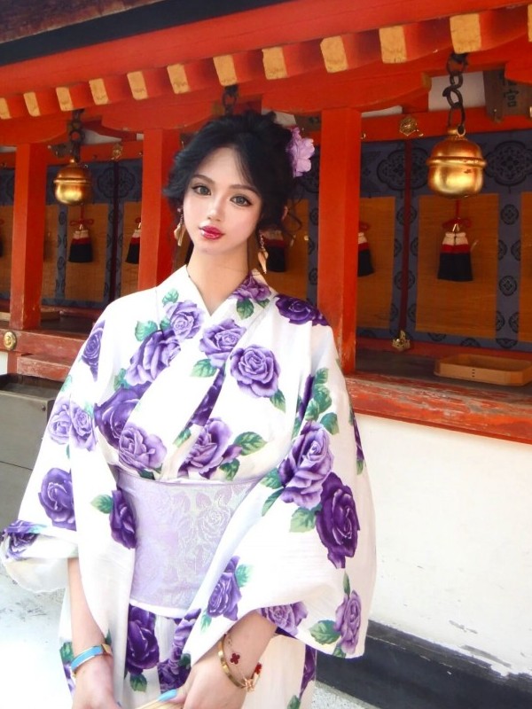 Traditionelles japanisches Fot – Photography Online Bewertung und Preis
