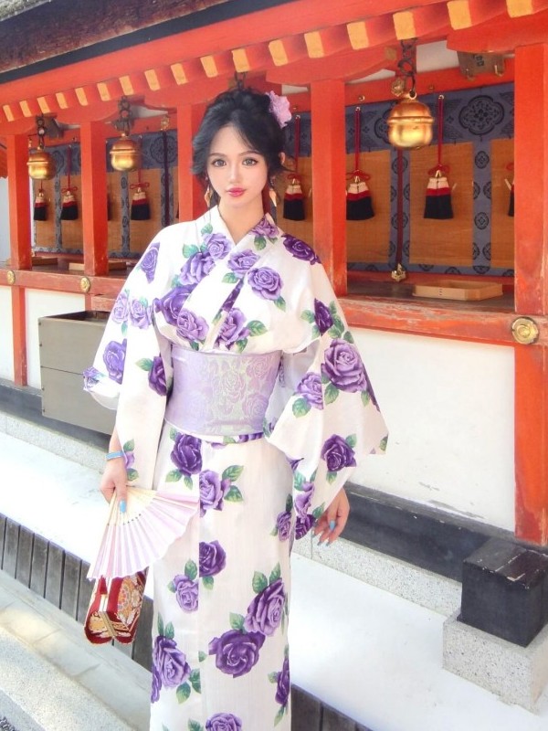Traditionelles japanisches Fot – Photography Online Bewertung und Preis